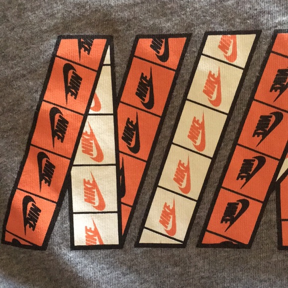 Grey Nike Short Sleeve Tee with Cool Logo (Youth XL) - Picture 4 of 6